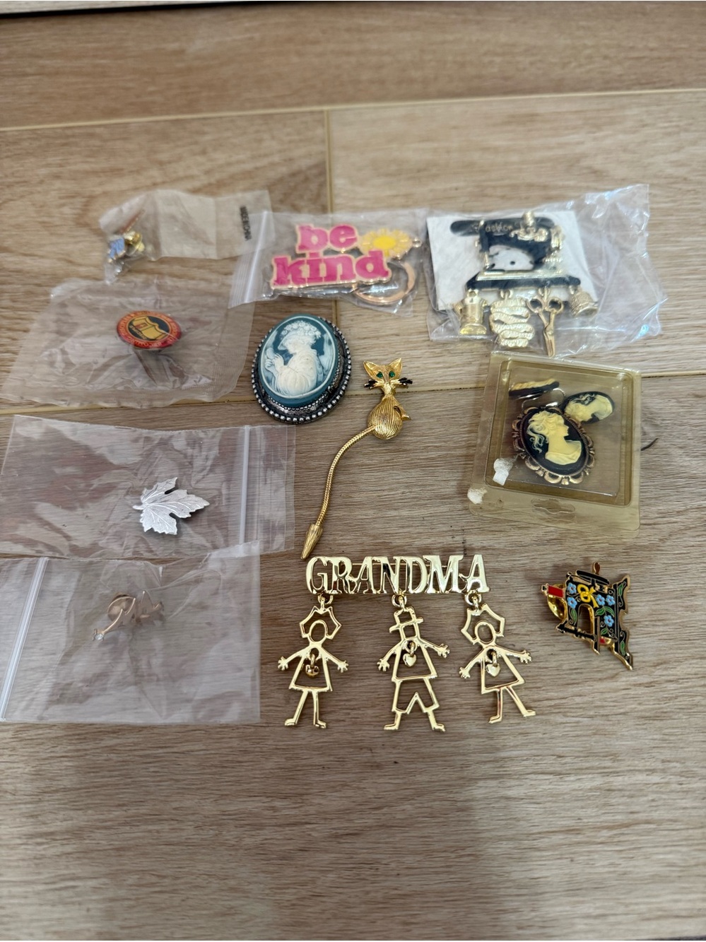 Vintage Pins - 10 Pieces Lot J